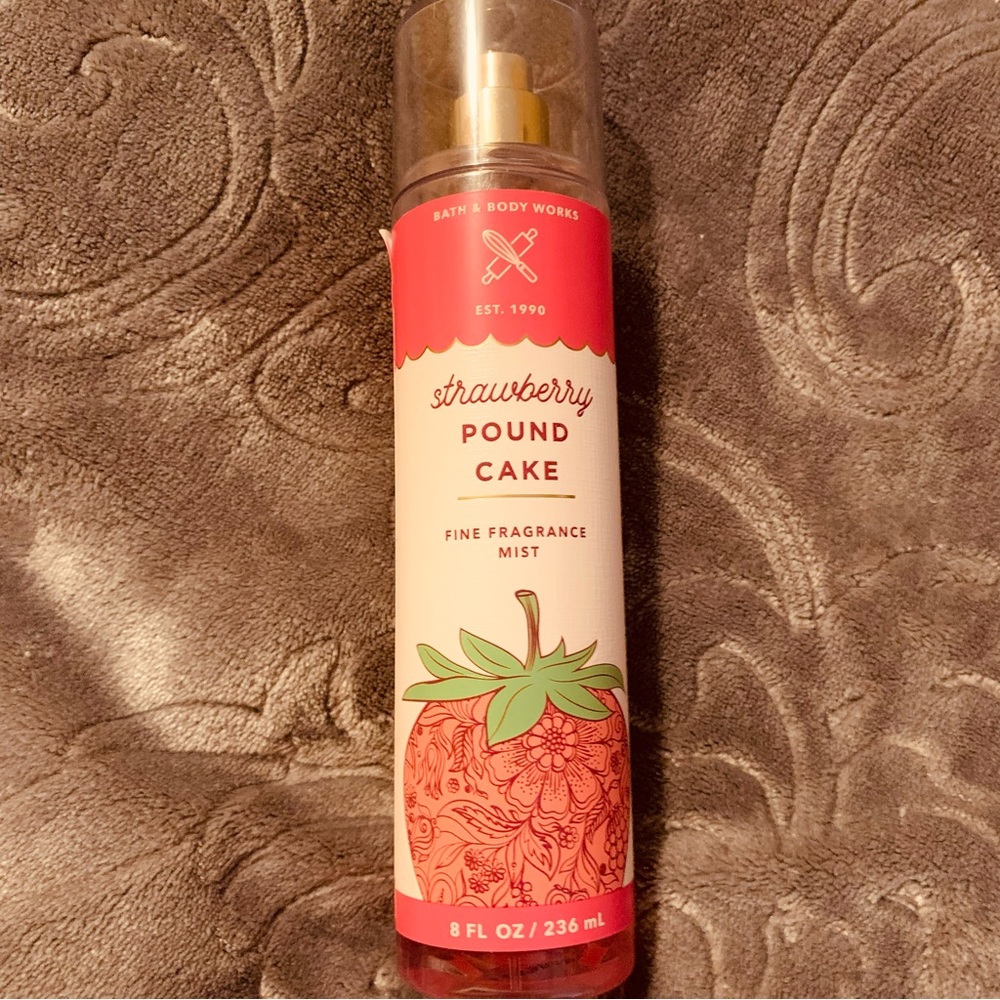 Strawberry body spay